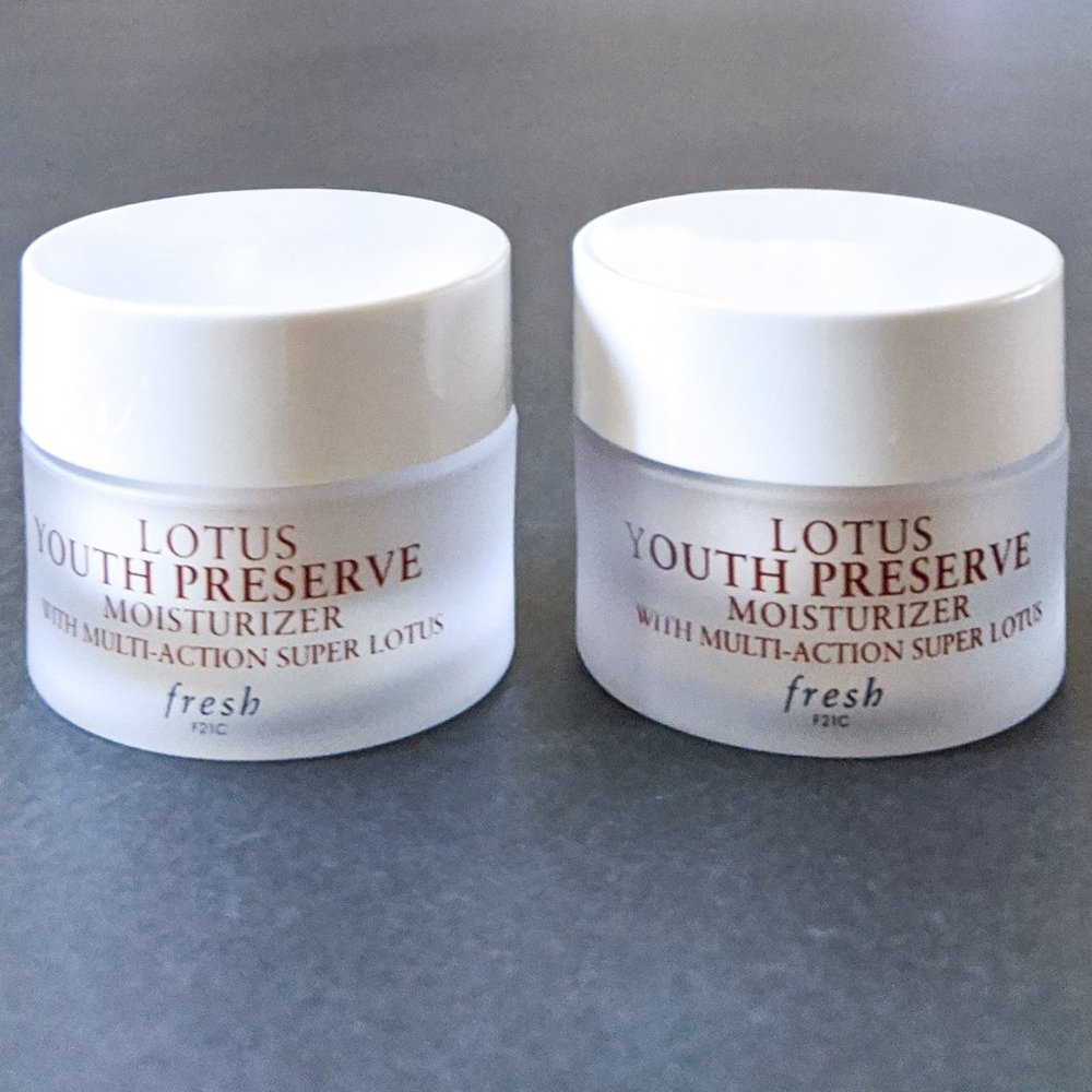 FRESH Lotus Youth Preserve Moisturizer Minis - Picture 1 of 4